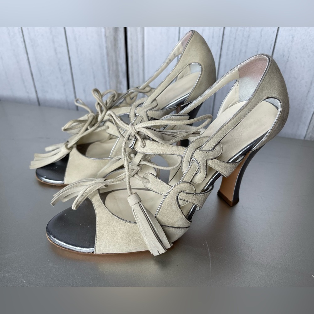 CHANEL WOMEN’S OPEN TOE LEATHER HEELS Sandals- Tie Beige Silver SIZE 37 C - US 7